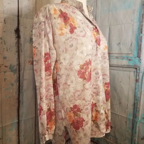 VINTAGE Floral Blouse by Ze - Picture 4 of 9